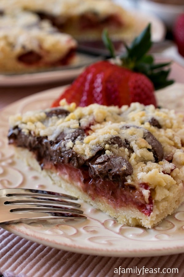 Strawberry Nutella Crumb Torte - A Family Feast